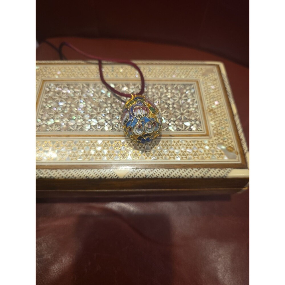 Vintage Cloisonne goldtone Egg silk string  Necklace
